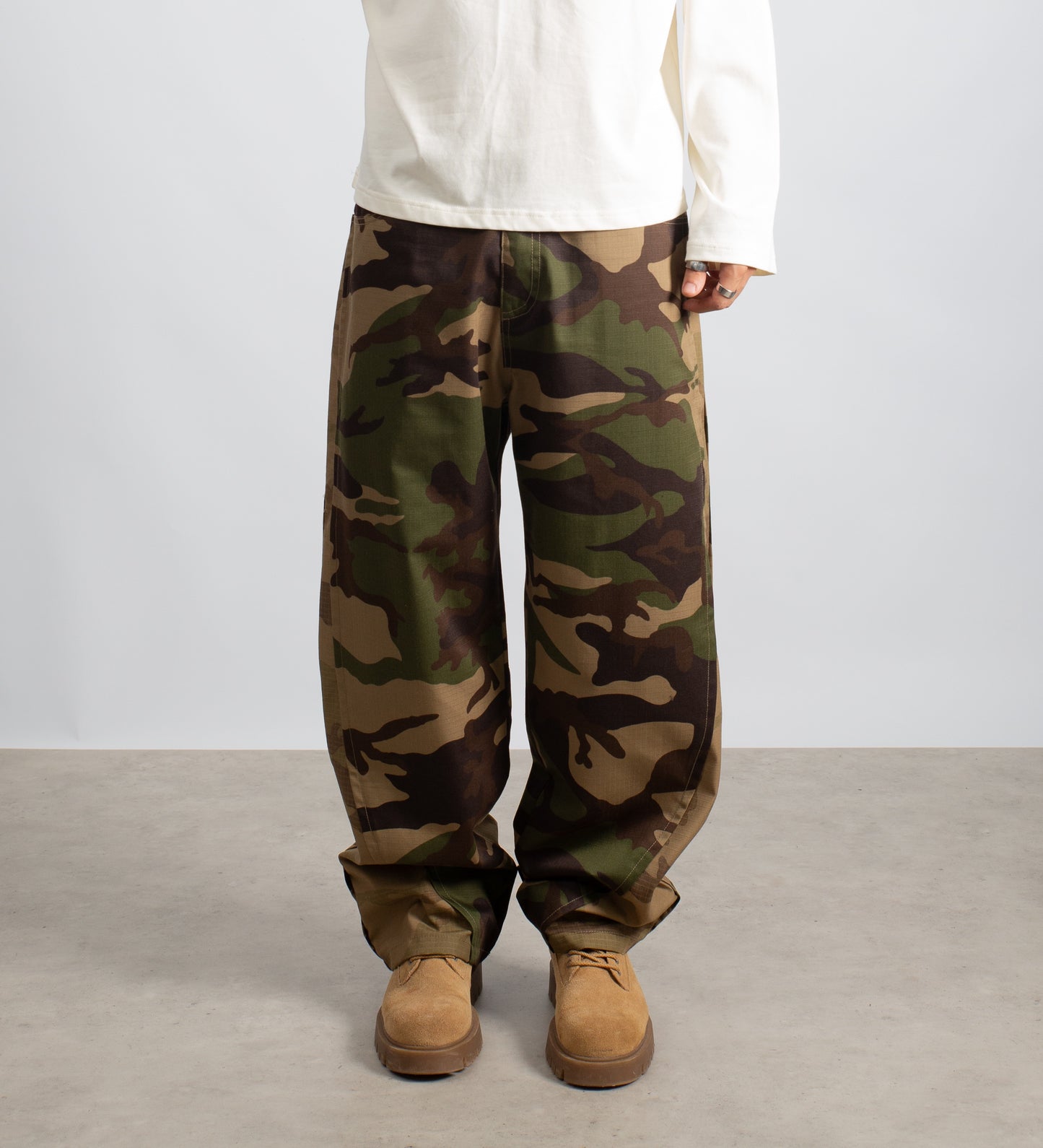 CRTV DEPT. CAMO BAGGY PANTS – Military