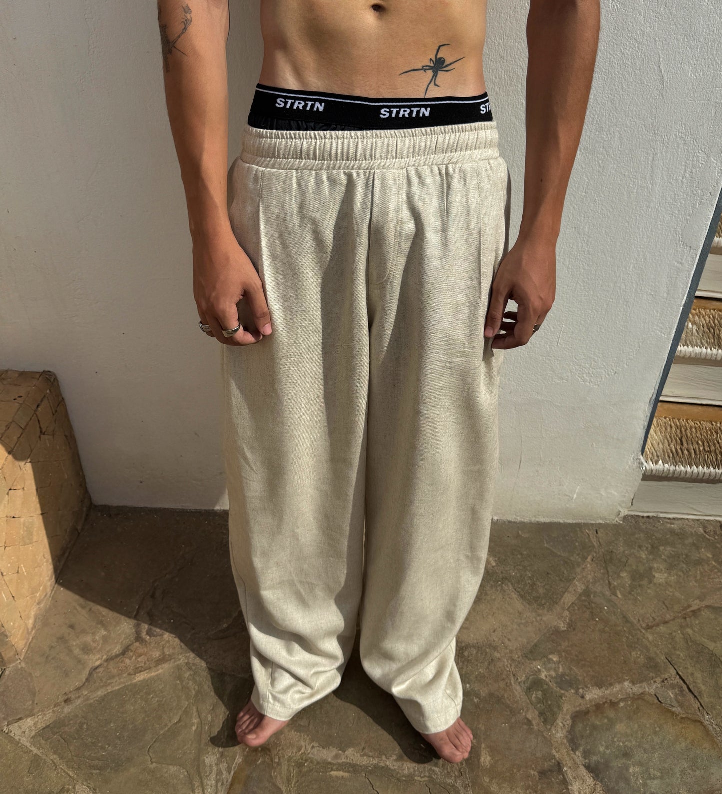 PLEATED BAGGY LINEN PANTS – Cream