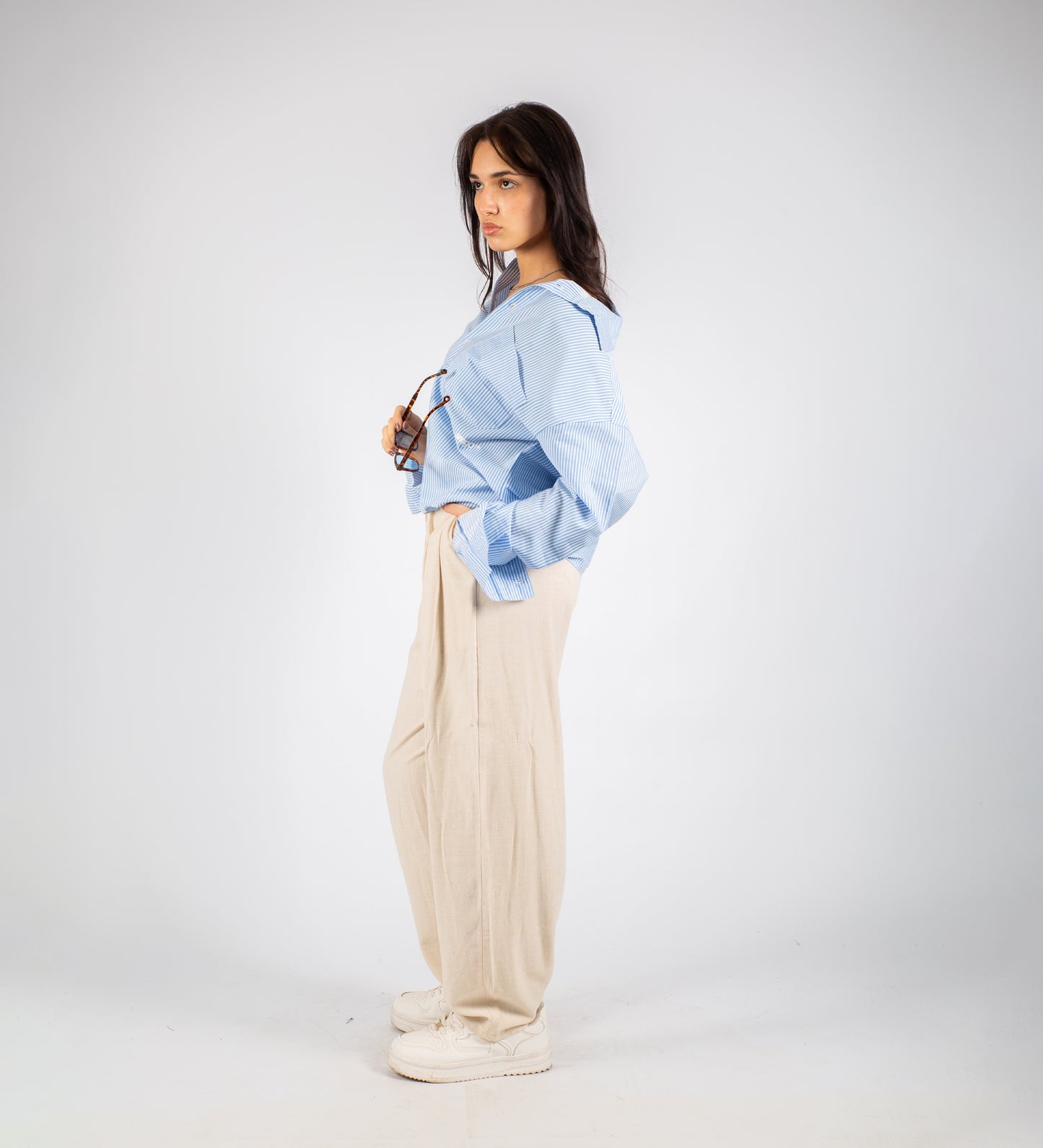 PLEATED BAGGY LINEN PANTS – Cream