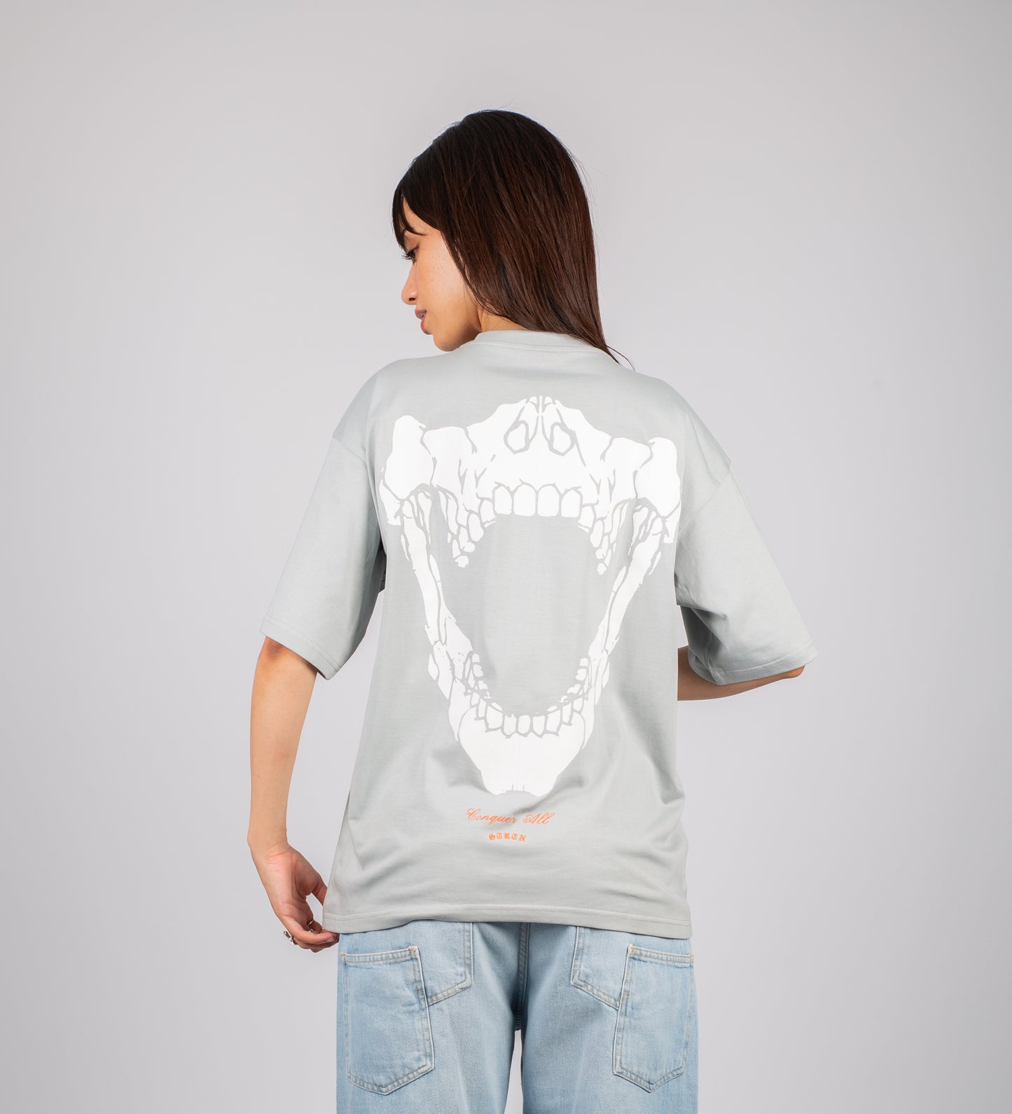 T-SHIRT CONQUER ALL T-SHIRT – Gris clair