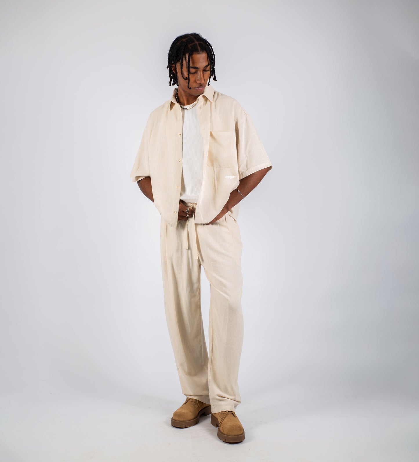 PLEATED BAGGY LINEN PANTS – Cream