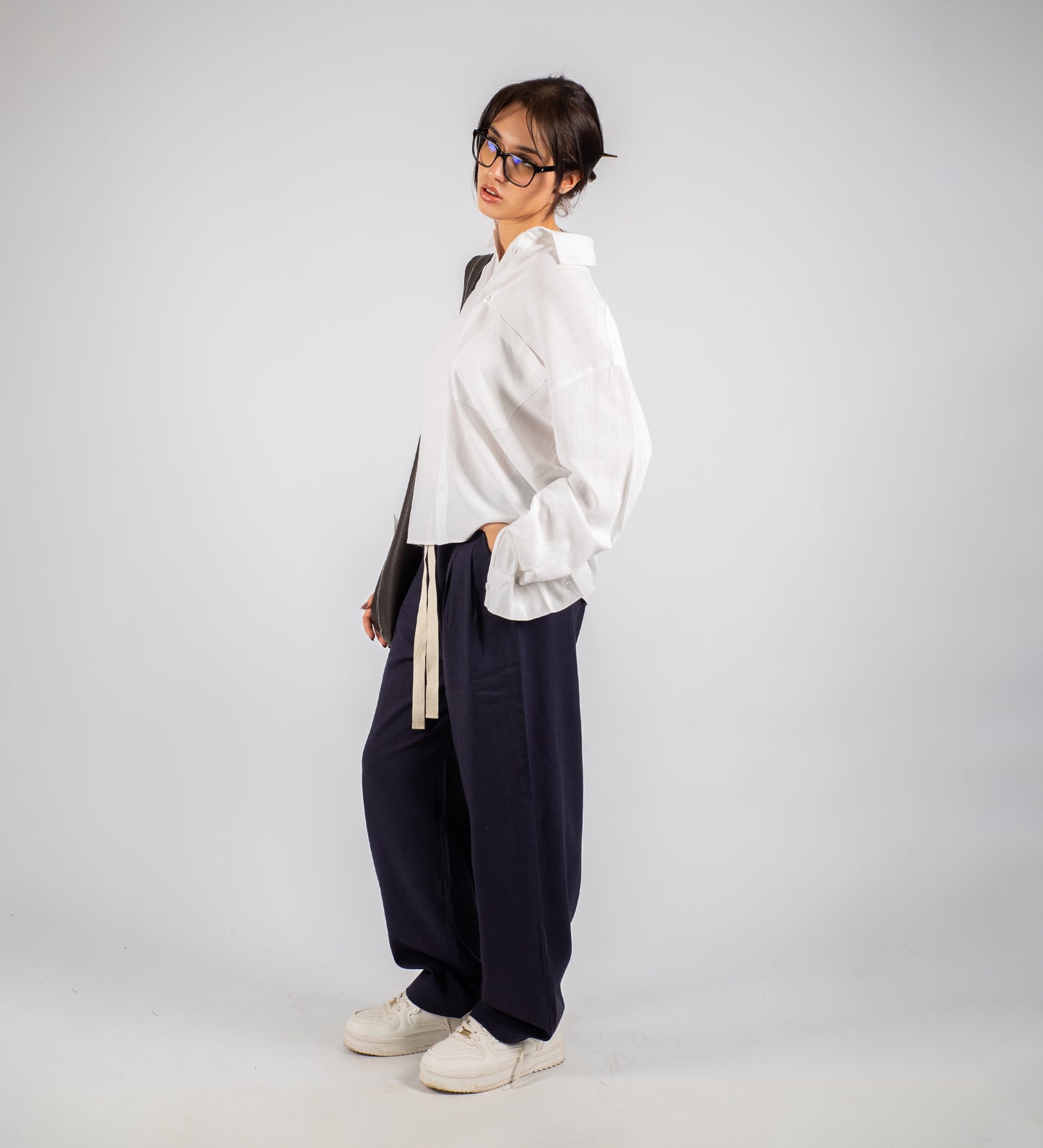 PLEATED BAGGY LINEN PANTS – Midnight Blue