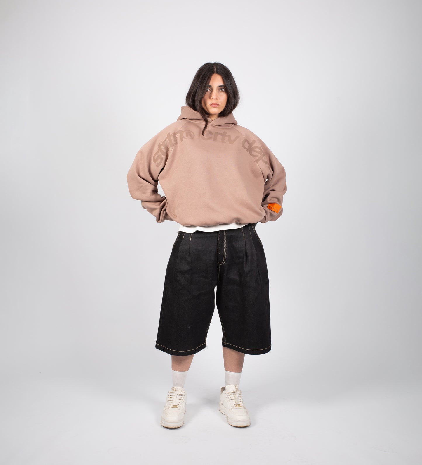 SWEAT À CAPUCHE STRTN CRTV DEPT. — Tabac
