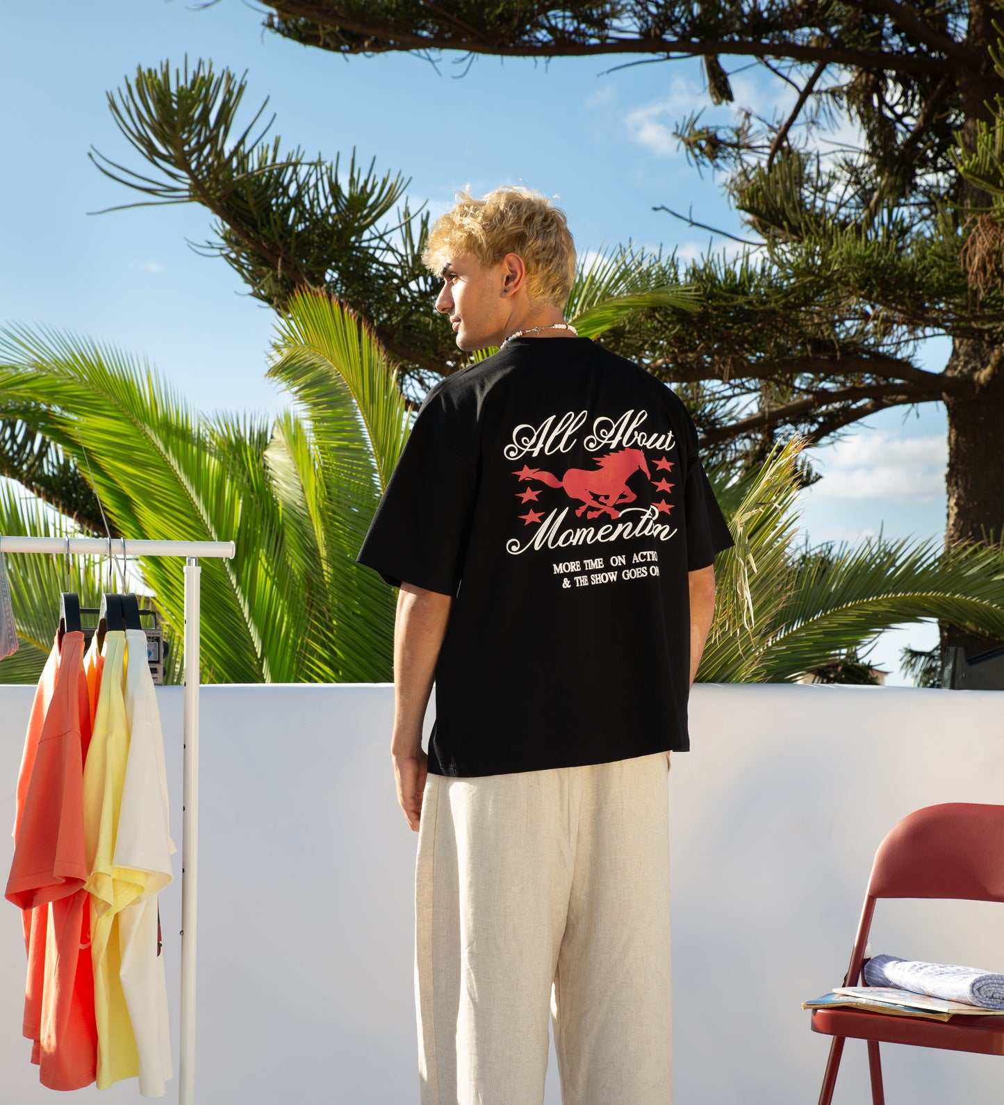 ALL ABOUT MOMENTUM T-SHIRT – Black