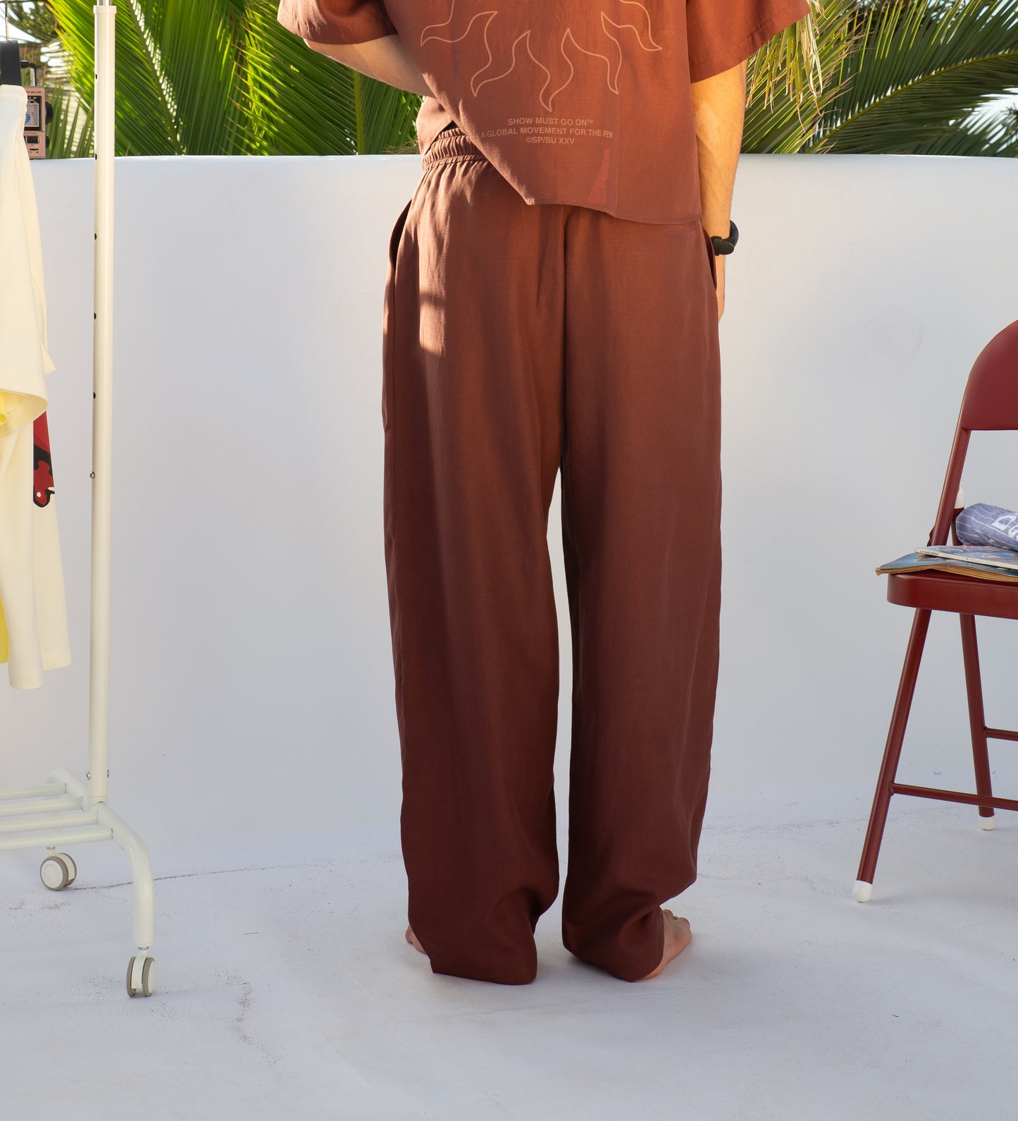 PLEATED BAGGY LINEN PANTS – Mocha