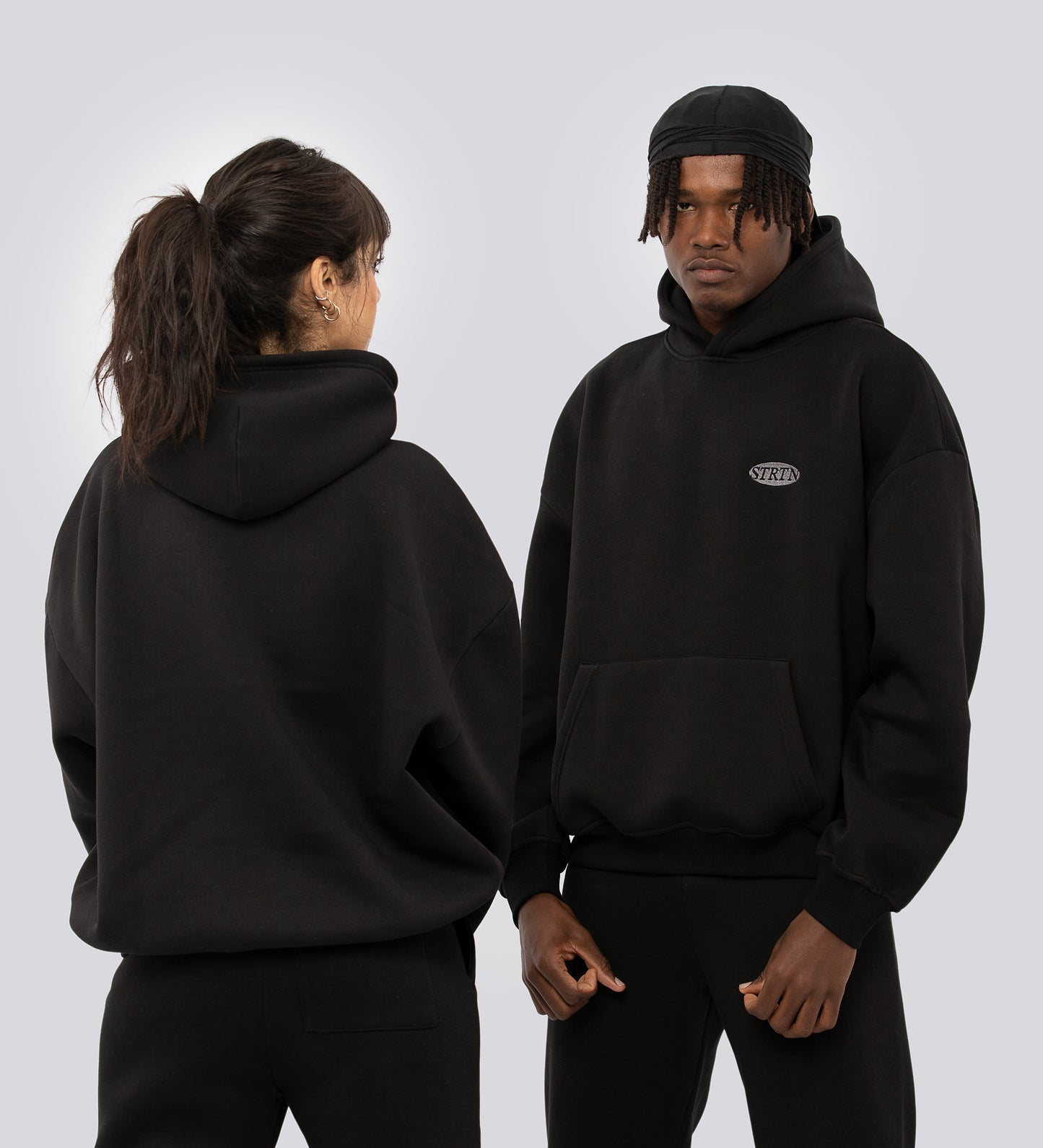 Sweat à capuche CULT SUPPLY Boxy – Noir