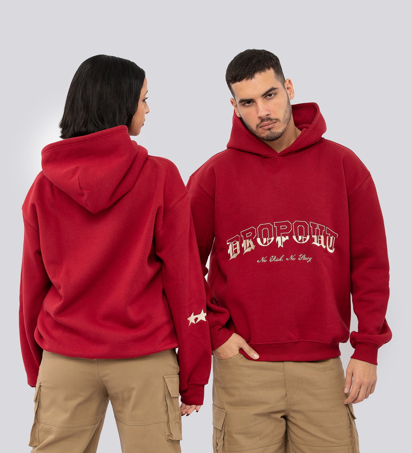Sweat à capuche brodé Dropout – Rouge rubis