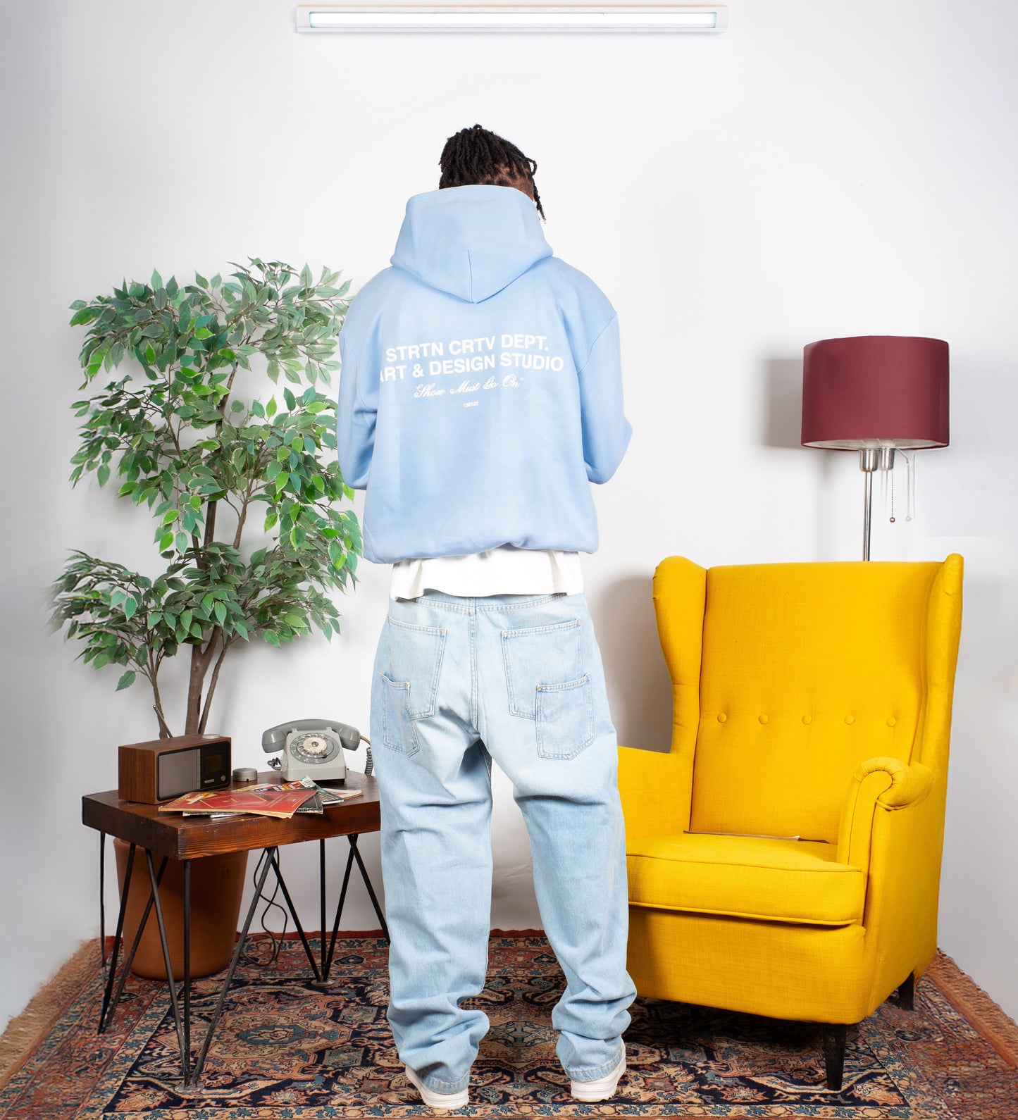 Sweat à capuche CRTV. DEPT – Bleu bébé
