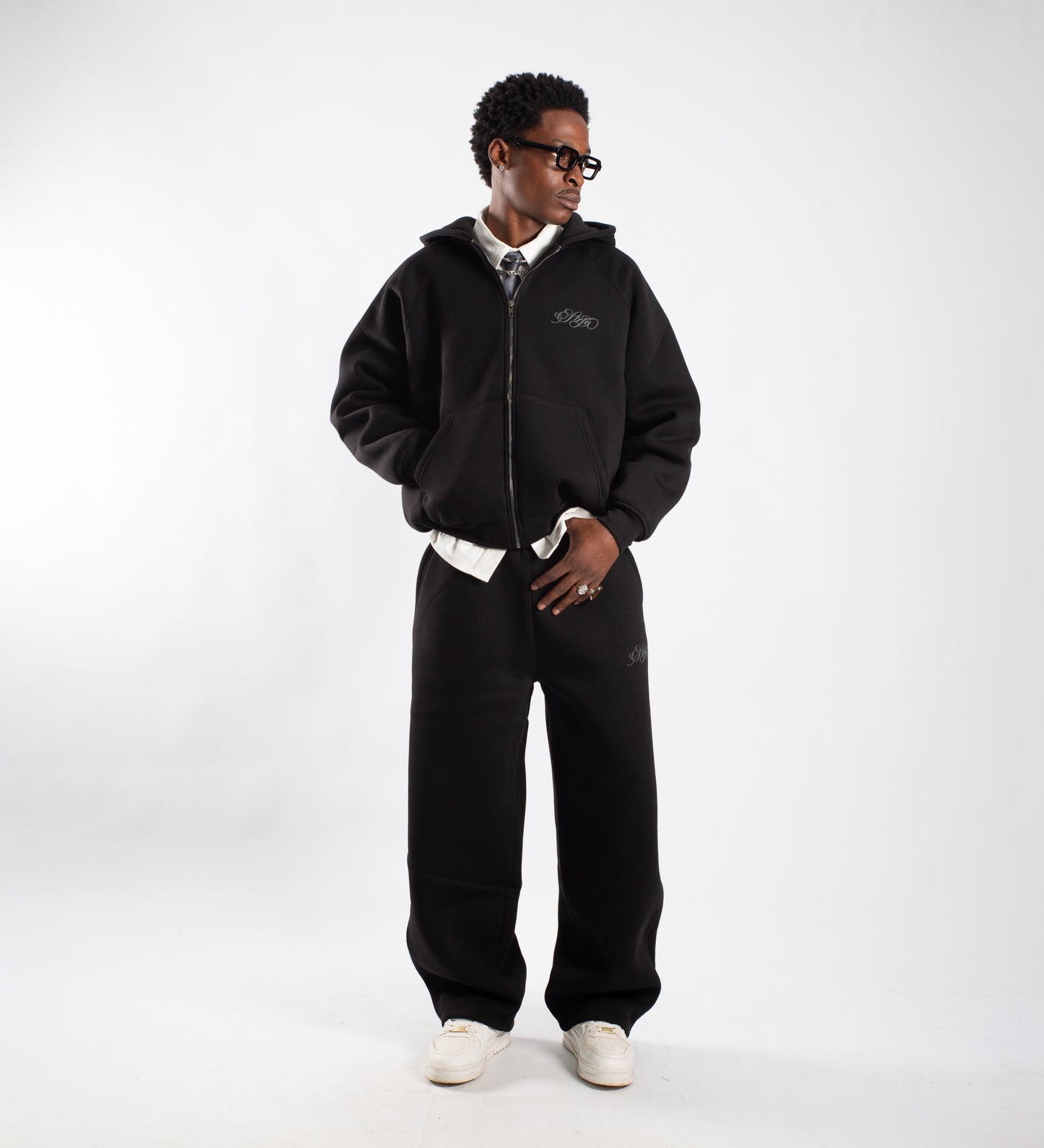 STRTN RAGLAN ZIP-UP HOODIE III – Black