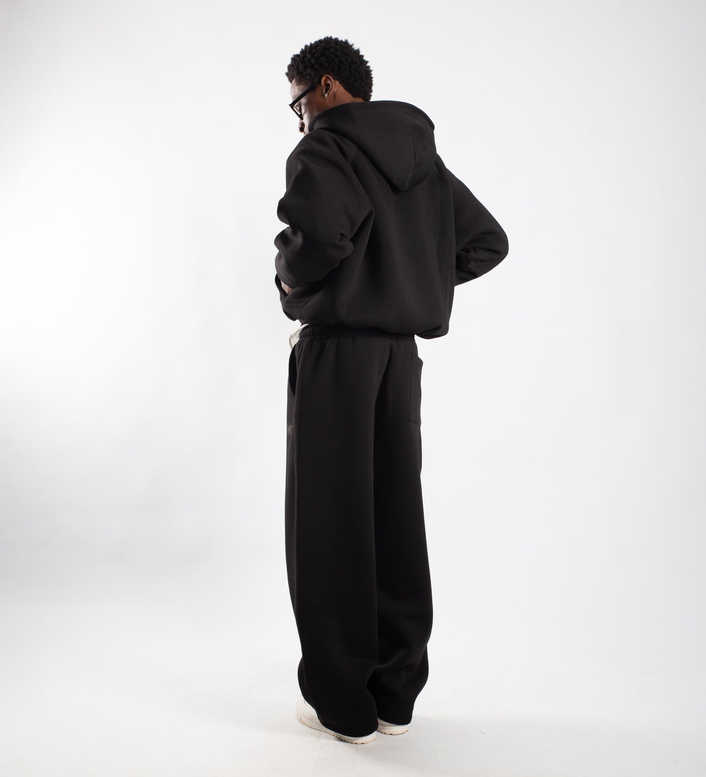 STRTN BAGGY SWEATPANTS III – Black
