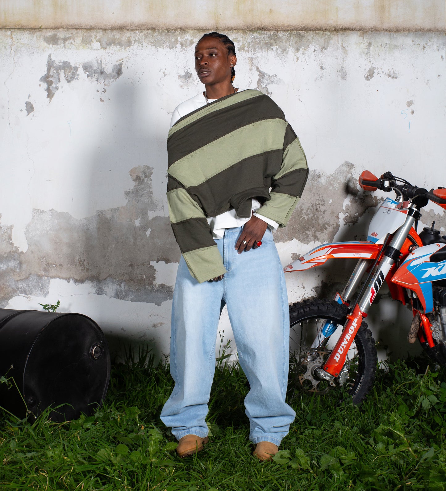 CRTV DEPT. DISTRESSED STRIPED POLO – Army/Khaki