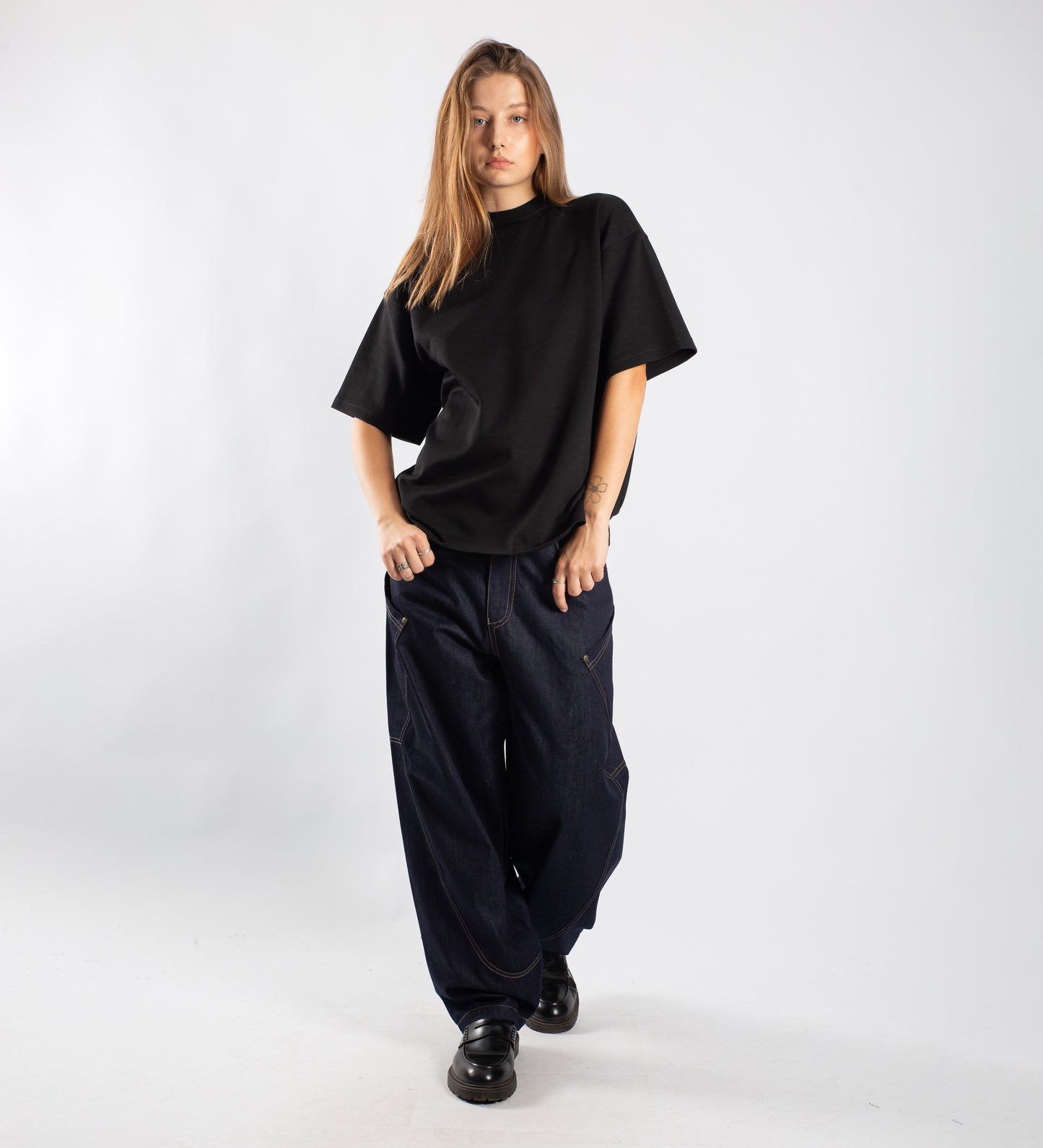 SIGNATURE HEAVYWEIGHT BOXY T-SHIRT – Black