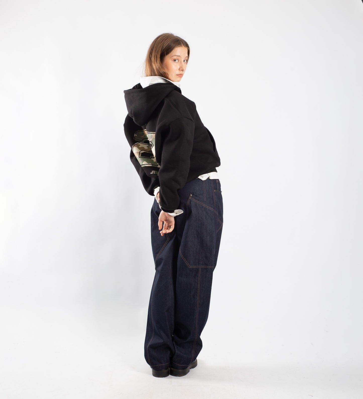 CRTV DEPT. ARMY ZIP-UP HOODIE – Black