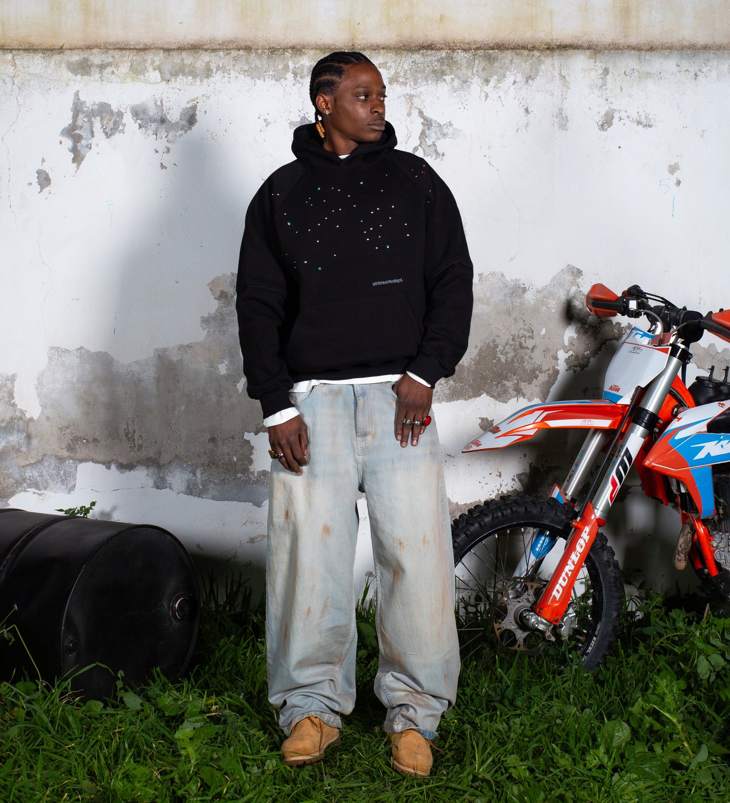 STRTN® RHINESTONE HOODIE – Black