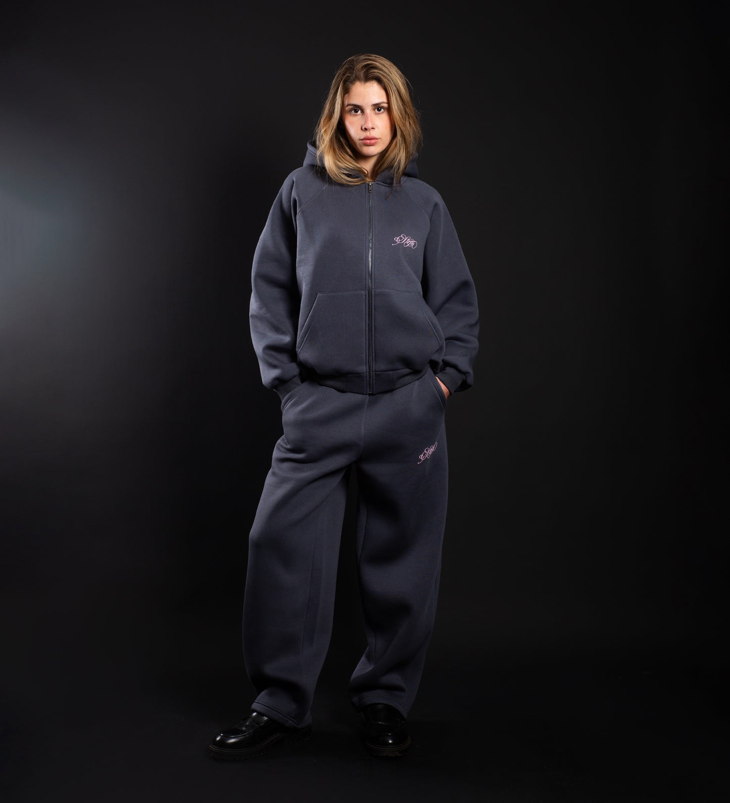 STRTN RAGLAN ZIP-UP HOODIE  – Dark Gray