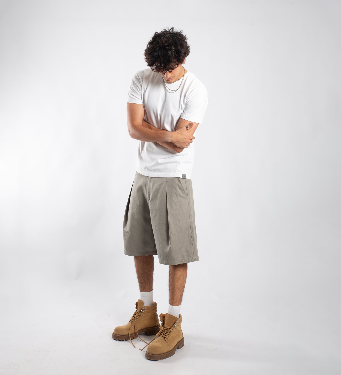 CRTV DEPT. PLEATED BERMUDA – Khaki