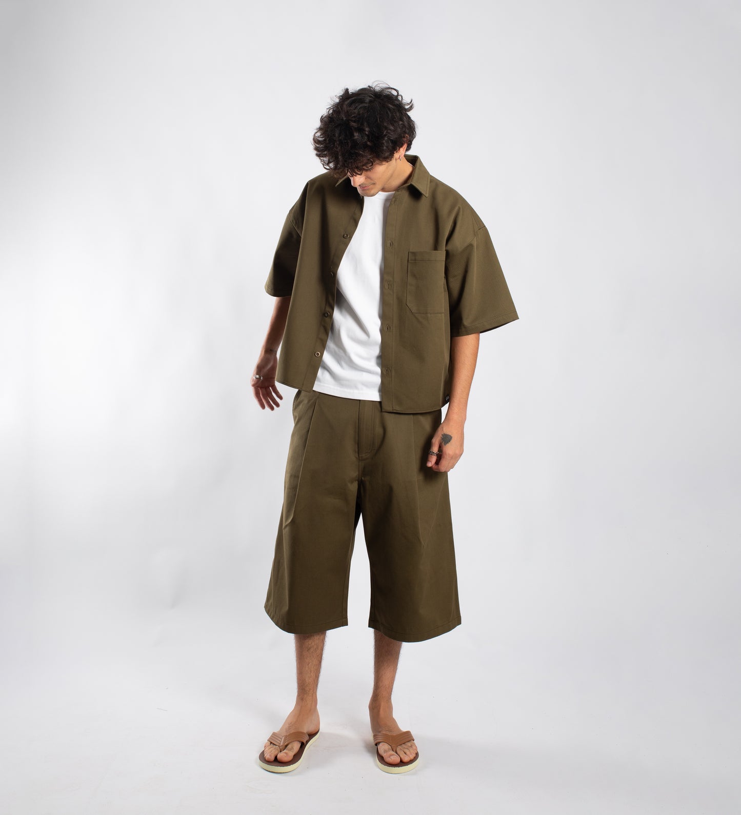 CRTV DEPT. PLEATED JORTS – Military Green