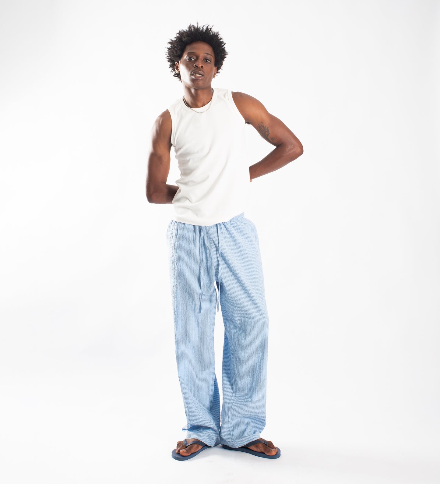 THE CRINKLED POPLIN PANTS – Baby Blue