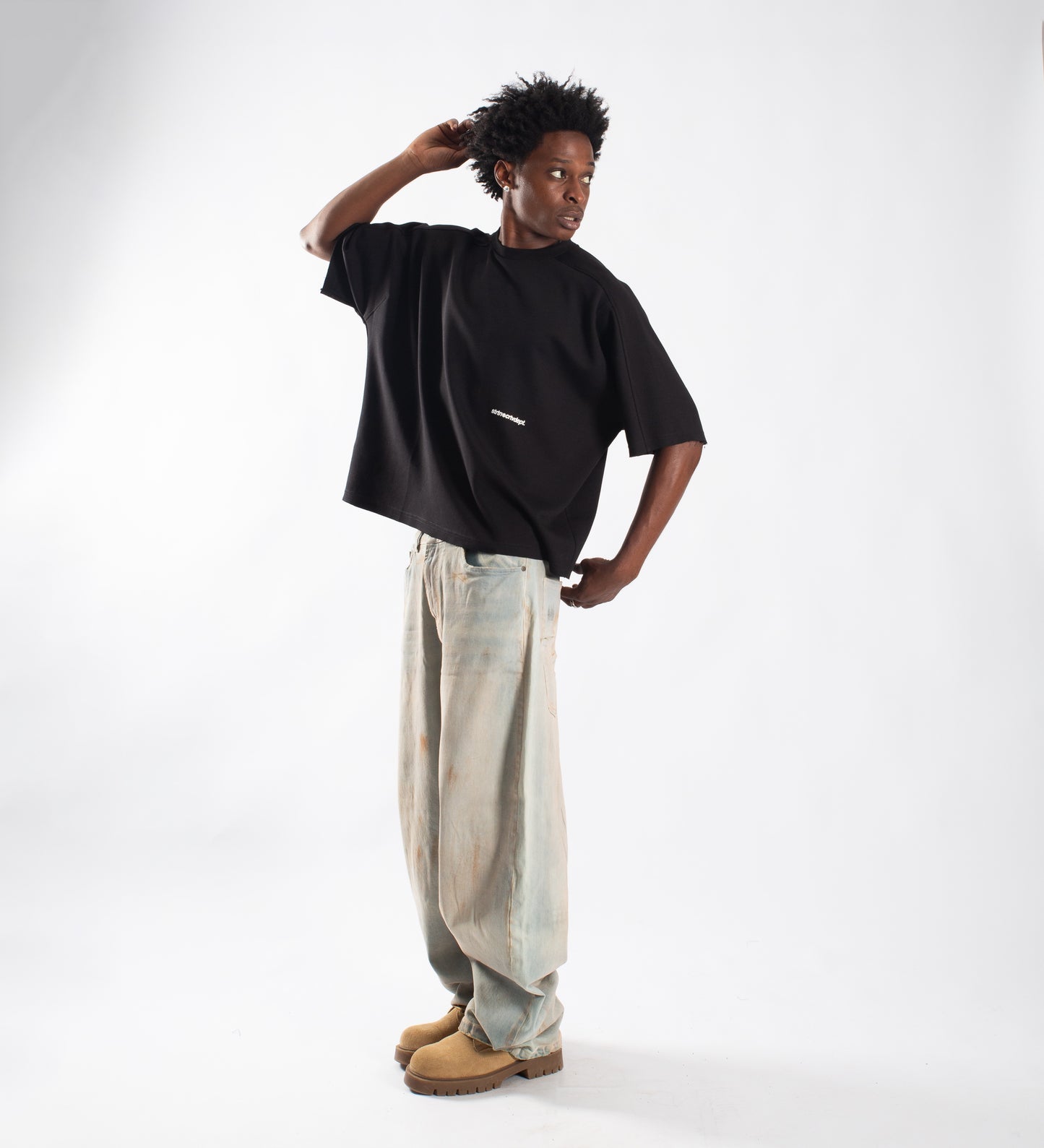 HEAVYWEIGHT DISTRESSED BOXY ARMY T-SHIRT – Black