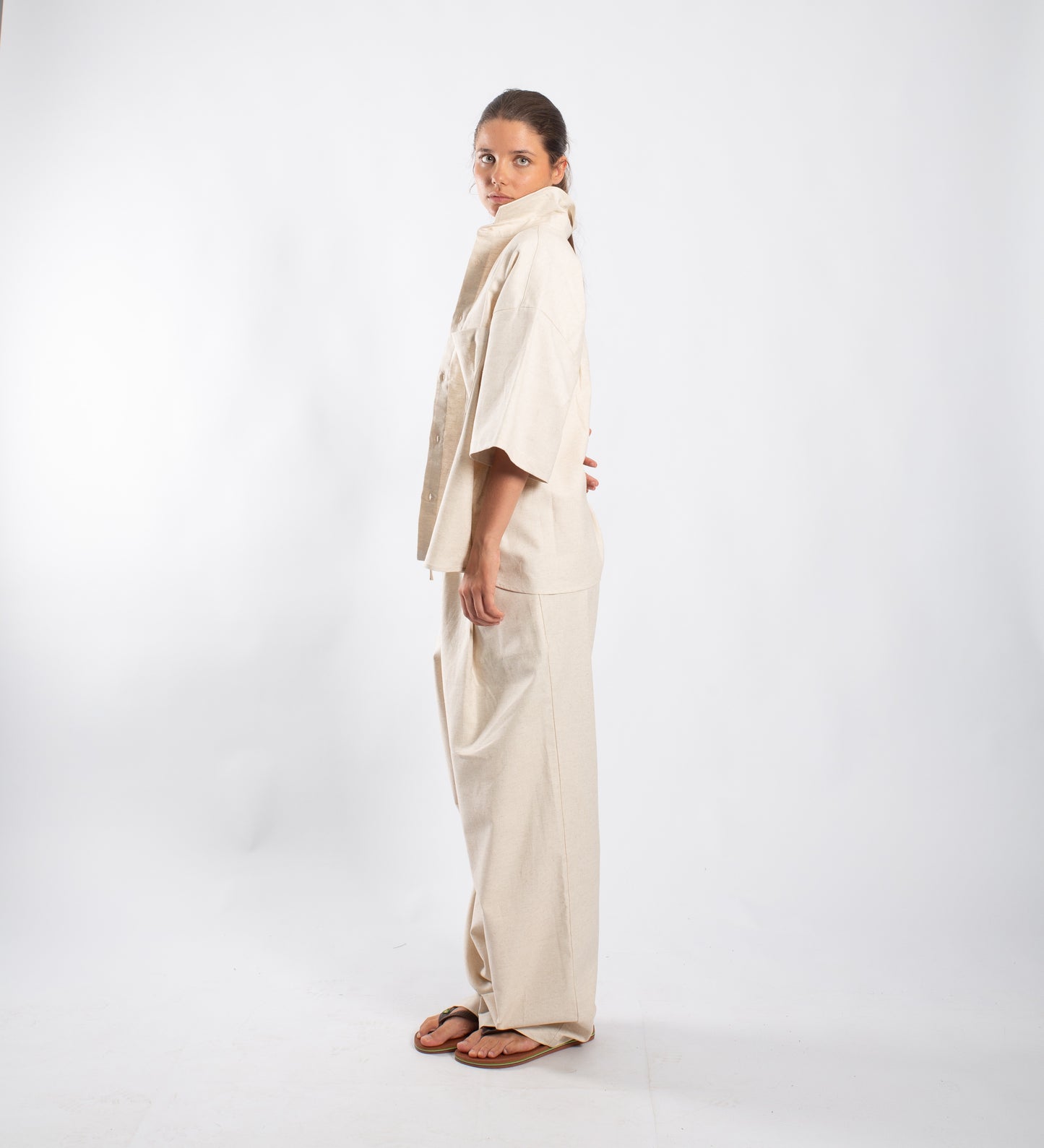 CRTV DEPT. PLEATED LINEN PANTS II – Cream