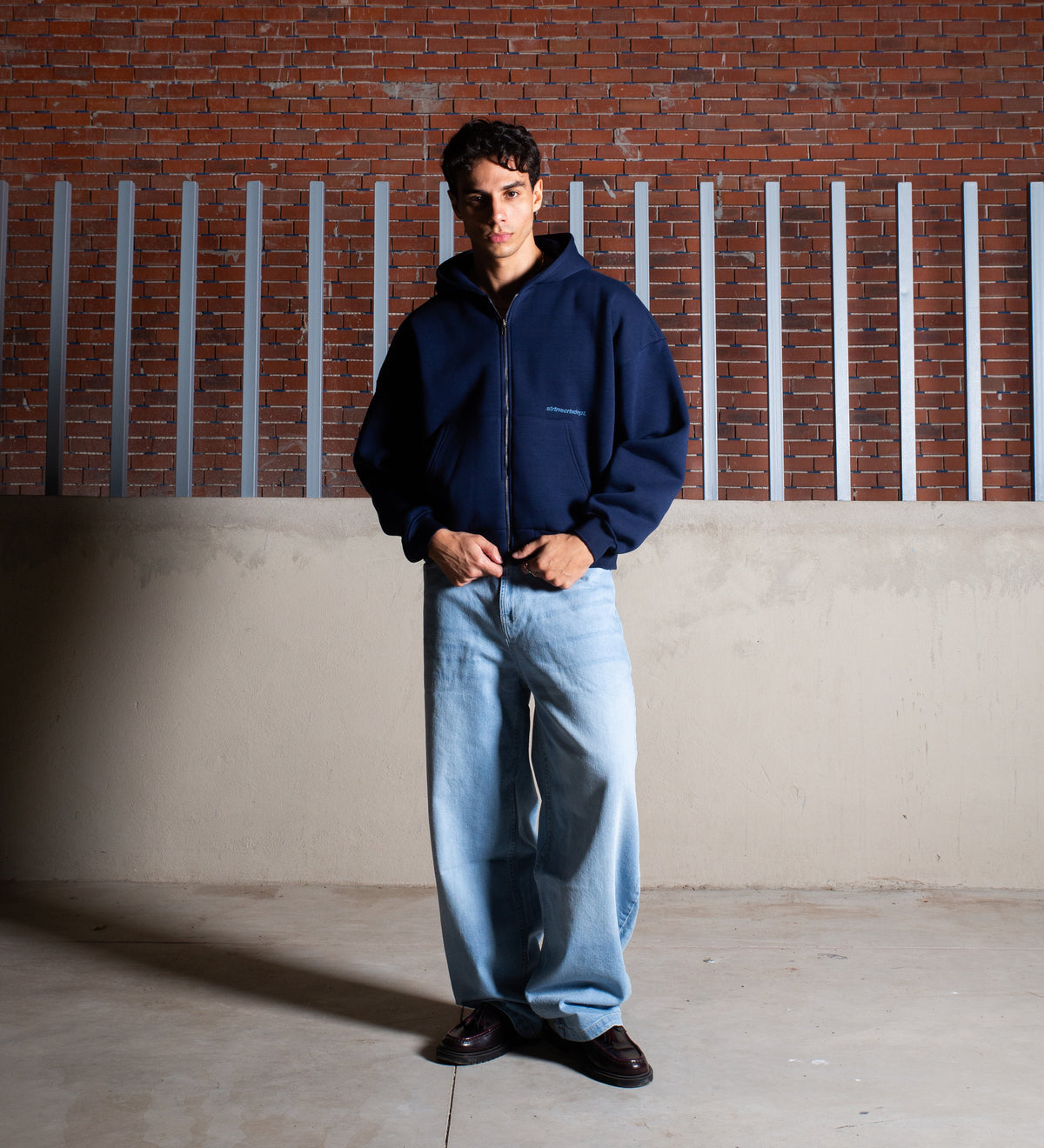 ART & DESIGN STD. ZIP-UP HOODIE – Navy