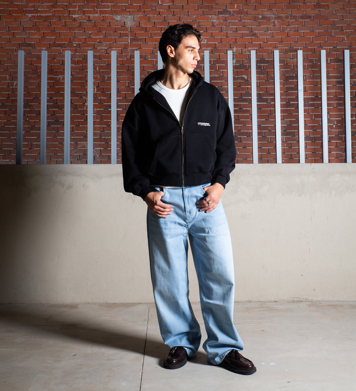 CRTV DEPT. ZIP-UP HOODIE – Black