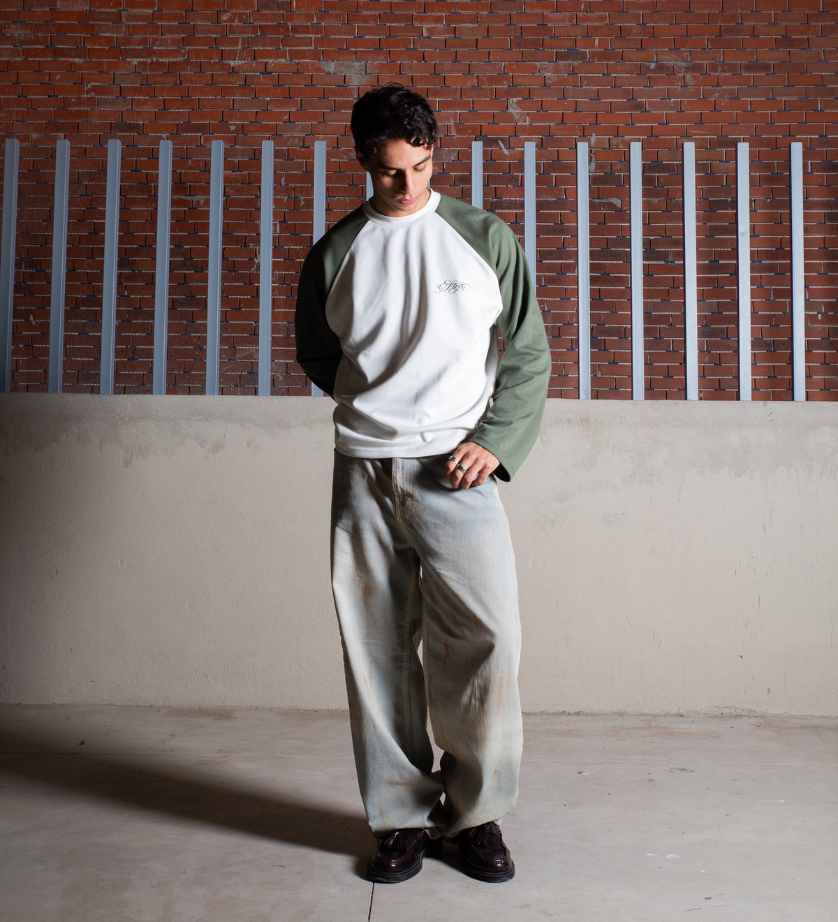 STRTN® RAGLAN LONG SLEEVE TEE – Khaki/Off White