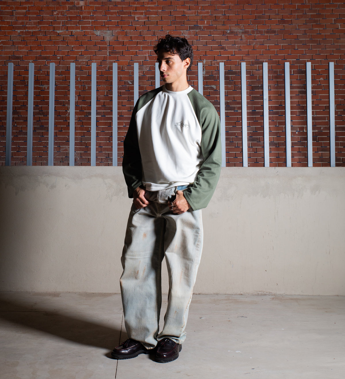 STRTN® RAGLAN LONG SLEEVE TEE – Khaki/Off White