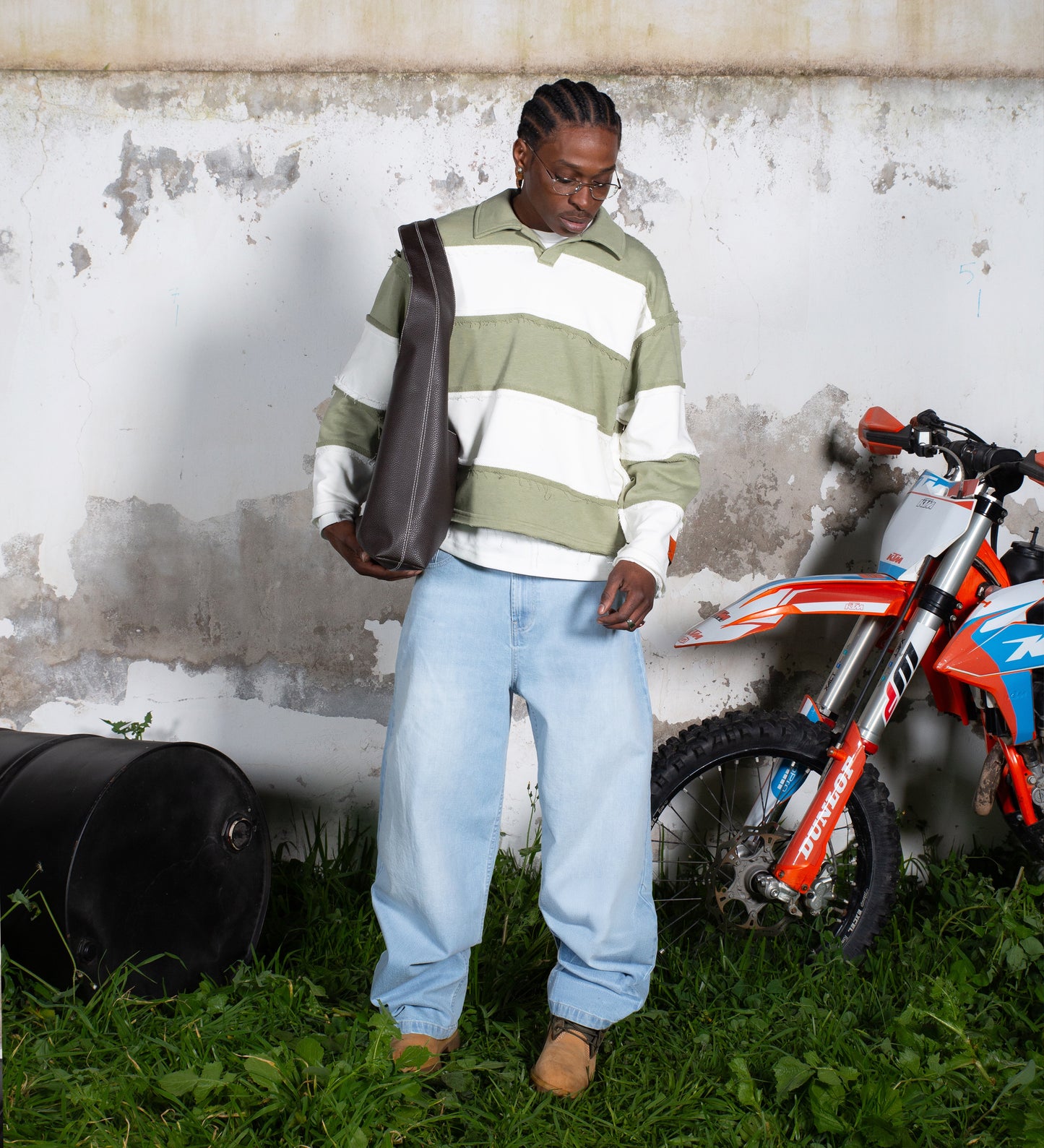 STRTN® SIGNATURE LOOSE WASHED DENIM – Light Blue