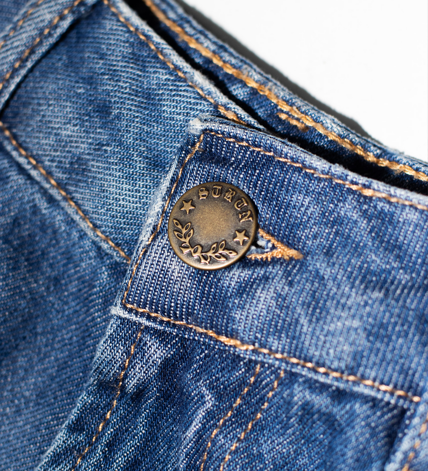 SIGNATURE WASHED DENIM – Blue