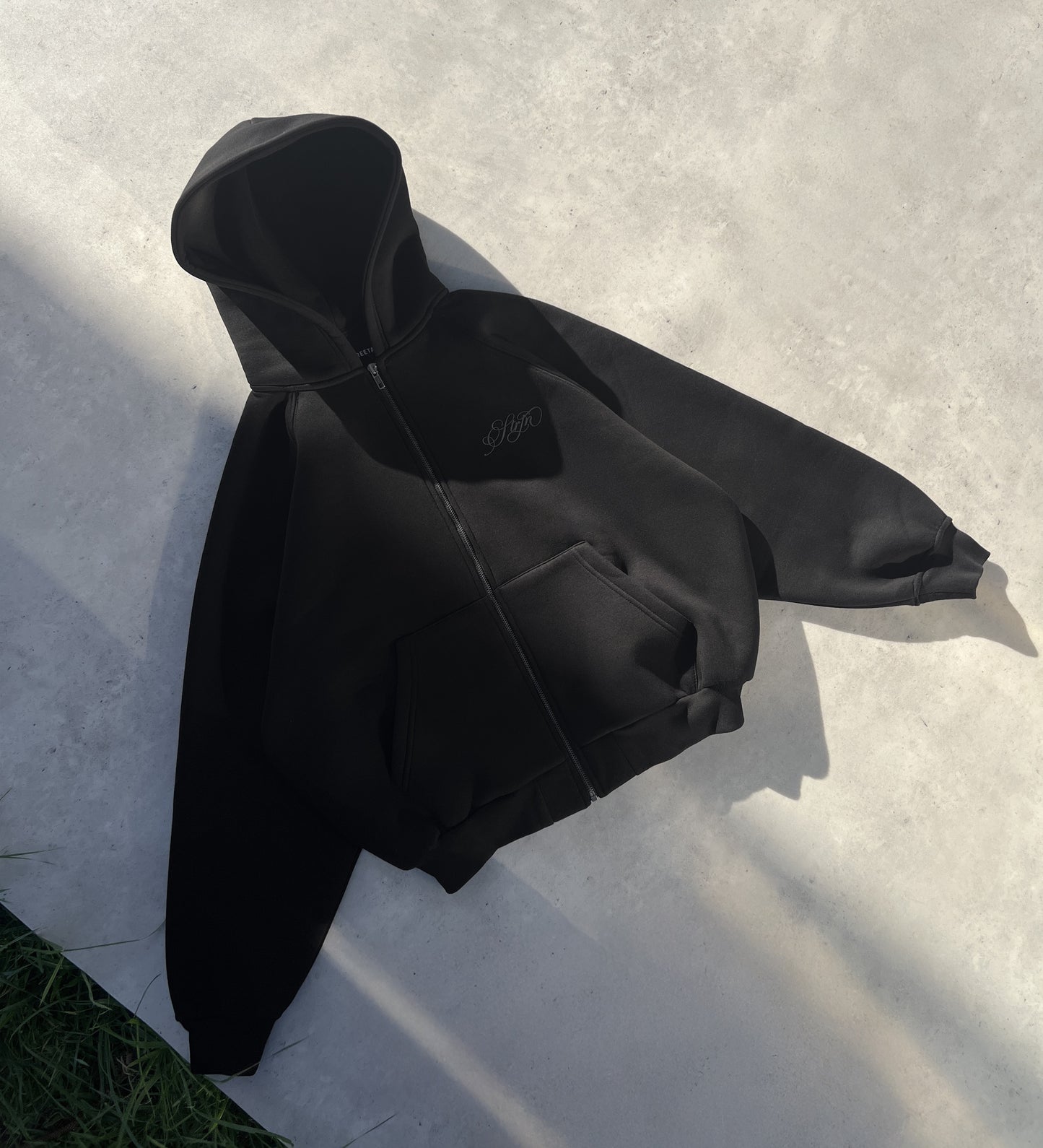 STRTN RAGLAN ZIP-UP HOODIE III – Black